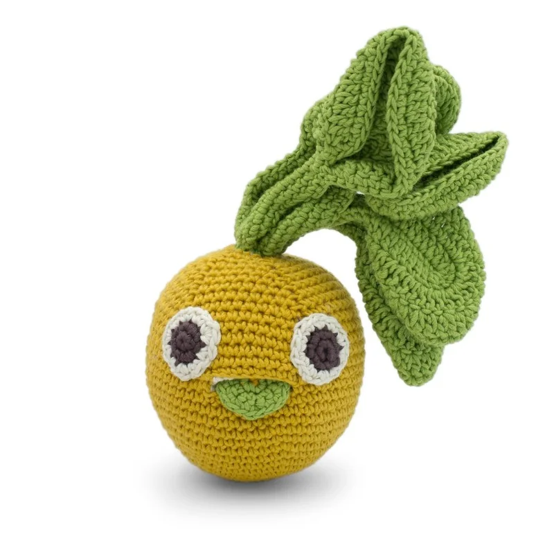 Alain le Navet Boule d'Or - hochet en coton bio de la collection Veggy Toys de la marque MyuM Alain le Navet Boule d'Or - hochet en coton bio de la collection Veggy Toys de la marque MyuM