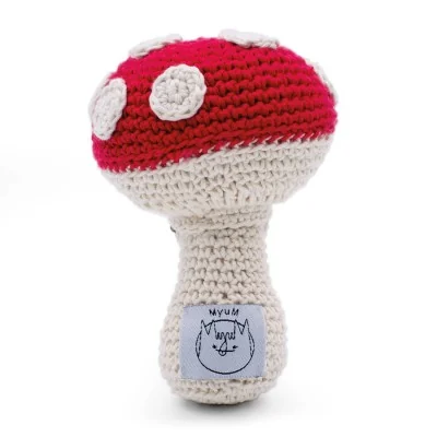 Meredith l'Amanite - hochet pour bébé en coton bio de la collection Veggy Toys de la marque MyuM, vue de dos Meredith l'Amanite - hochet pour bébé en coton bio de la collection Veggy Toys de la marque MyuM, vue de dos