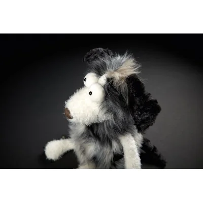 Peluche chien "Detective Disaster" de la collection BEASTS de la marque Sigikid, vue de dessus Peluche chien "Detective Disaster" de la collection BEASTS de la marque Sigikid, vue de dessus
