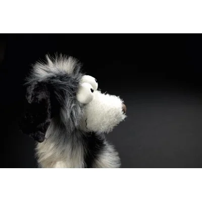 Peluche chien "Detective Disaster" de la collection BEASTS de la marque Sigikid, vue de profil Peluche chien "Detective Disaster" de la collection BEASTS de la marque Sigikid, vue de profil