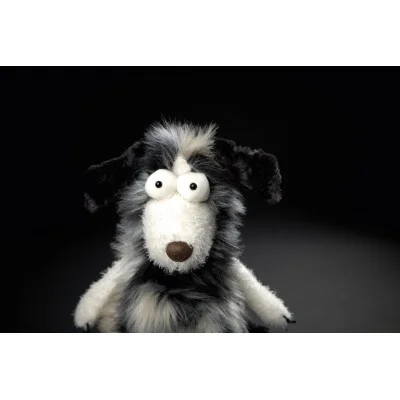 Peluche chien "Detective Disaster" de la collection BEASTS de la marque Sigikid Peluche chien "Detective Disaster" de la collection BEASTS de la marque Sigikid