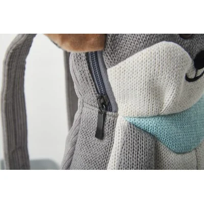 Sac à dos rat signé Crochetts, gros plan sur la fermeture éclair