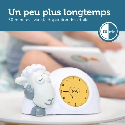 Réveil Veilleuse Sam l'Agneau camel signé Zazu Kids, lumière orange, il est bientôt l'heure de se lever Réveil Veilleuse Sam l'Agneau camel signé Zazu Kids, lumière orange, il est bientôt l'heure de se lever