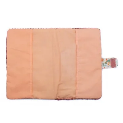Protège Carnet de Santé Melimelos la Biche signé Les Deglingos, vue de l'intérieur Protège Carnet de Santé Melimelos la Biche signé Les Deglingos, vue de l'intérieur