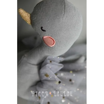 Peluche Oie Gretchen avec tulle signée Picca Loulou Peluche Oie Gretchen avec tulle signée Picca Loulou