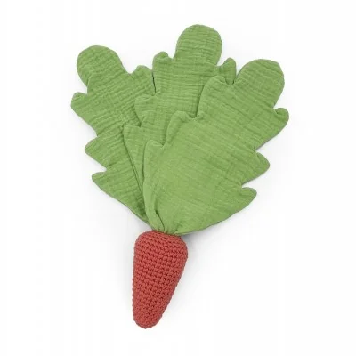 Doudou Carotte 100% coton bio de la marque MyuM
