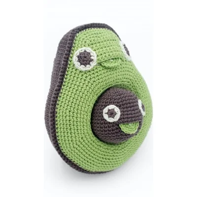 Boite à musique avocat et son bébé noyau en coton bio de la marque MyuM, vue de profil Boite à musique avocat et son bébé noyau en coton bio de la marque MyuM, vue de profil