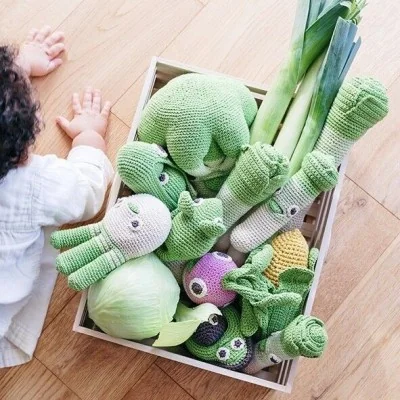 Ensemble de légumes dans un cageot de la marque MyuM Ensemble de légumes dans un cageot de la marque MyuM