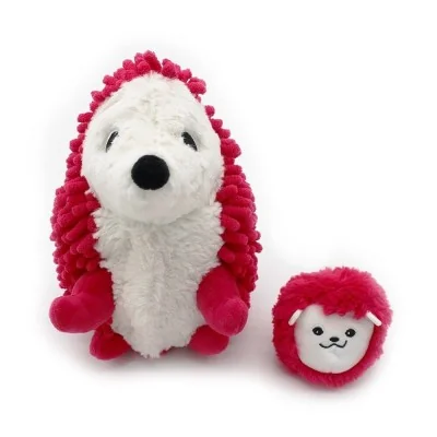 Peluche Piktou le hérisson maman et son bébé Betterave de la collection Ptipotos de la marque Les Deglingos Peluche Piktou le hérisson maman et son bébé Betterave de la collection Ptipotos de la marque Les Deglingos