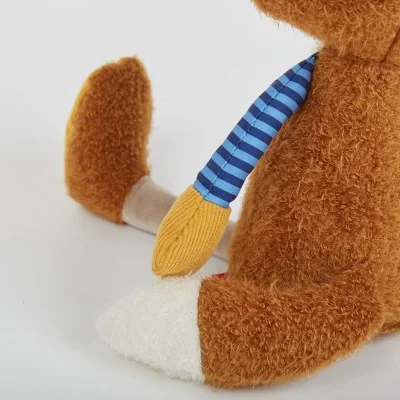 Peluche renard Patchwork Sweety signée Sigikid, gros plan sur la queue