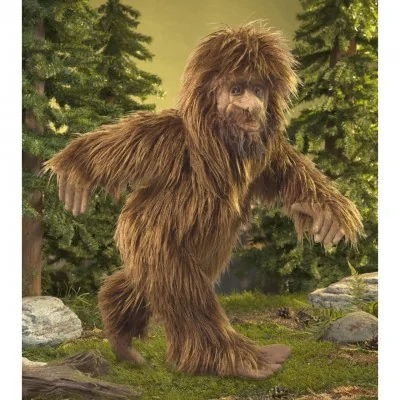 Marionnette à main Bigfoot signée Folkmanis, marchant dans la forêt