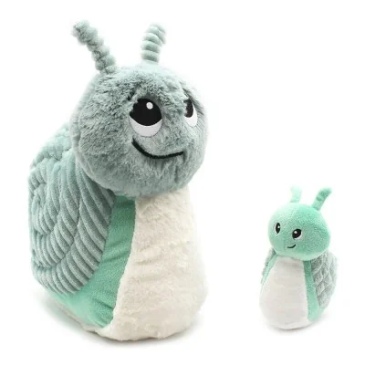 Peluche escargot Speedou maman et son bébé vert menthe signée Les Deglingos, la maman en compagnie de son bébé Peluche escargot Speedou maman et son bébé vert menthe signée Les Deglingos, la maman en compagnie de son bébé
