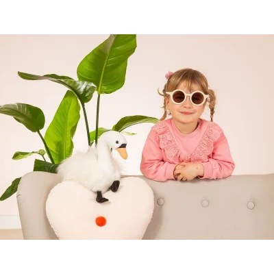 Jeune fille avec peluche cygne - 25 cm signée Teddy Hermann
