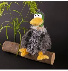 Peluche canard "Gacko Gack" signée Sigikid, assis sur une branche d'arbre