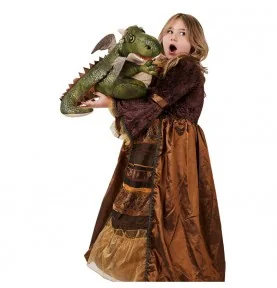 Jeune fille jouant avec Marionnette à main dragon amical signée Folkmanis Jeune fille jouant avec Marionnette à main dragon amical signée Folkmanis