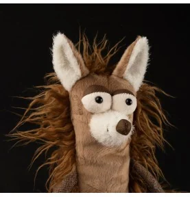 Peluche coyote "Jodie Coyotie" signée Sigikid, gros plan sur la tête