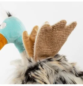 Peluche oiseau "Tobago Tom" signé Sigikid, gros plan sur les ailes