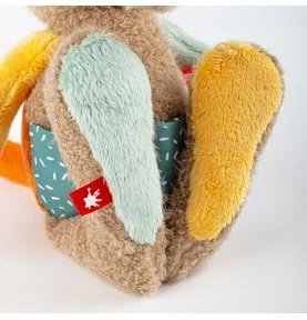 Doudou kangourou Patchwork Sweety signé Sigikid, gros plan sur les pattes