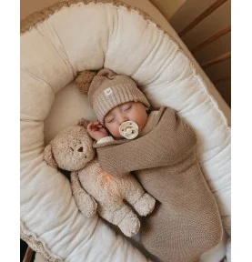 Bébé avec Ourson magique Moonie sable en coton bio Bébé avec Ourson magique Moonie sable en coton bio