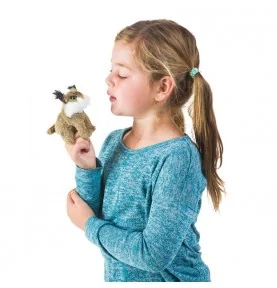 Jeune fille jouant avec Marionnette mini lynx signée Folkmanis Jeune fille jouant avec Marionnette mini lynx signée Folkmanis