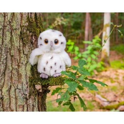 Peluche Harfang des Neiges Blanc Tacheté - 16 cm signée Teddy Hermann, perchée sur une branche d'arbre